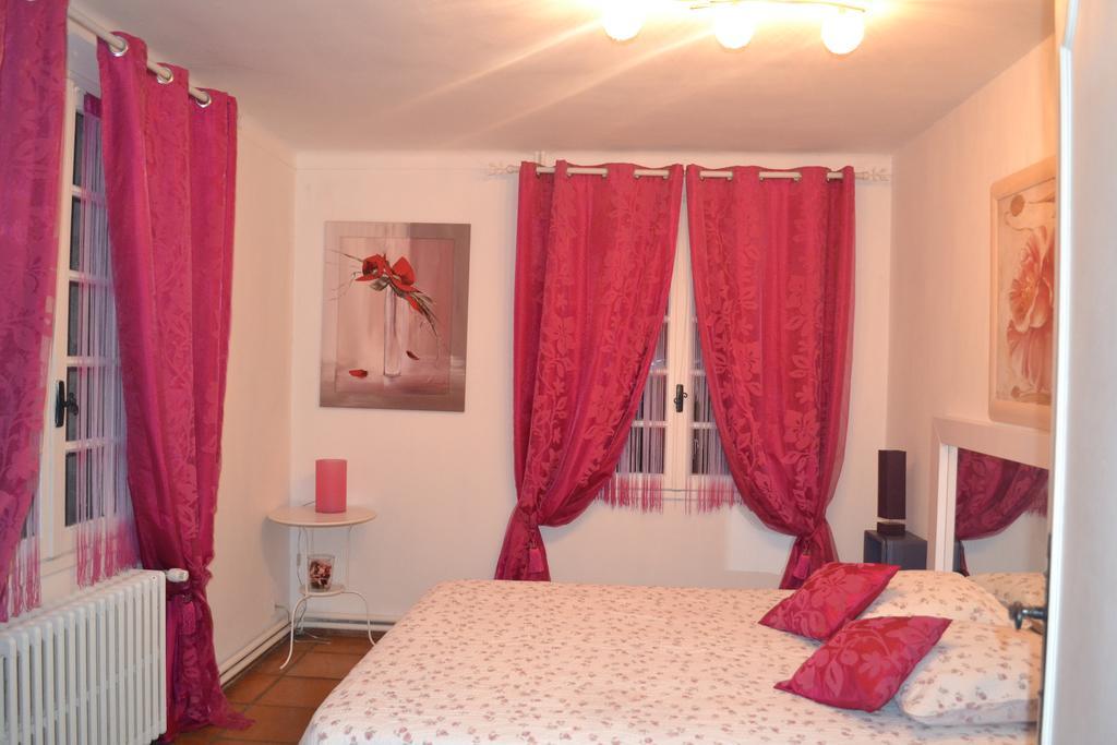 Mas Les Filaos Hotell Carpentras Rum bild