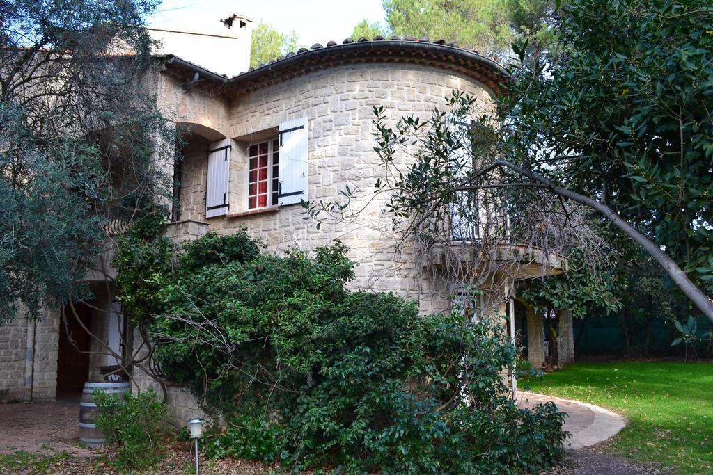 Mas Les Filaos Hotell Carpentras Exteriör bild